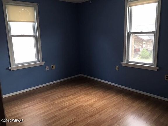5th image of 134 W 2nd Ave S