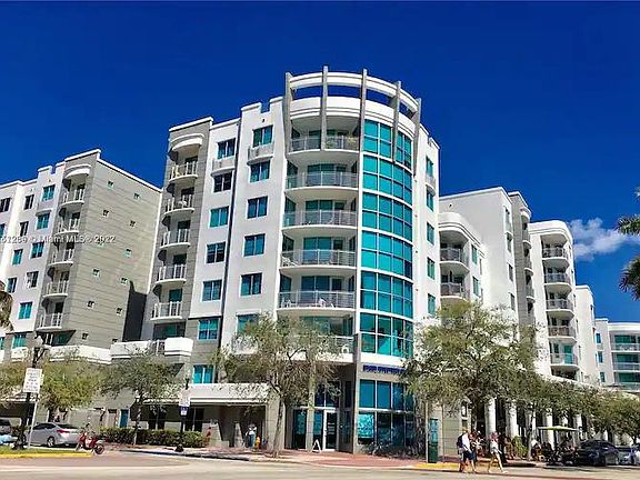 Explore 110 Washington Ave, Miami Beach, FL 33139: A Complete Travel Guide