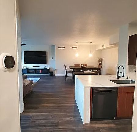 4th image of 2421 NE 65th St APT 401