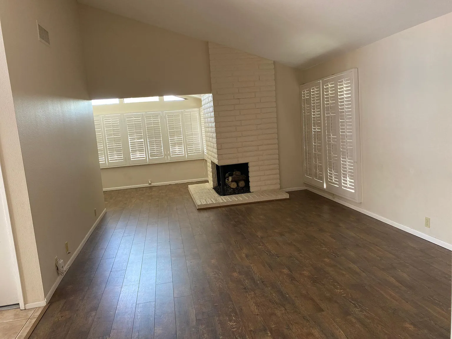 4 bed, 1712 sqft, $3,300 — Photo 3