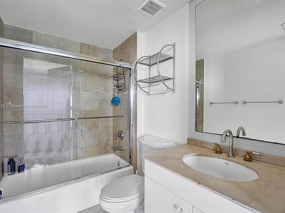 3rd image of 19111 Collins Ave APT 2304