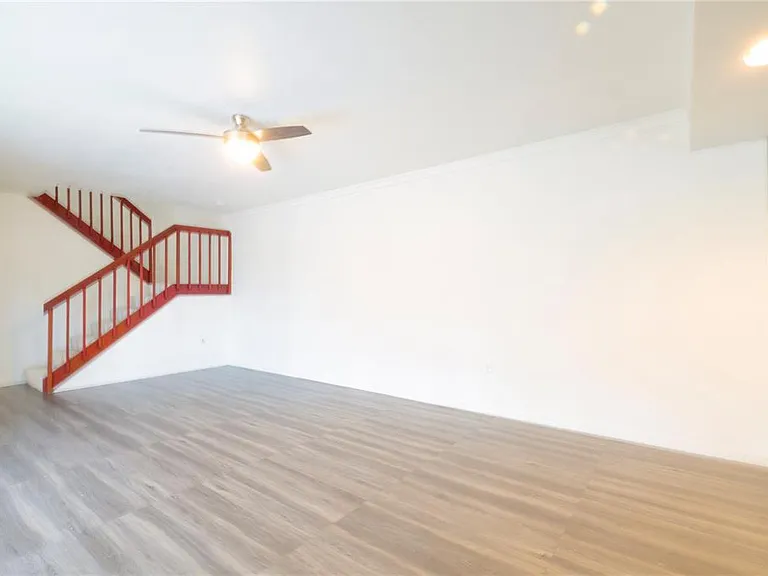 2947 Poplar Ave — Photo 15