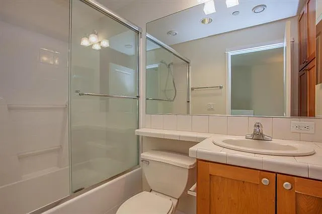 219 Cahill Park Dr — Photo 6