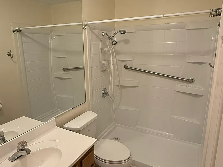 8410 Wisteria St — Photo 6