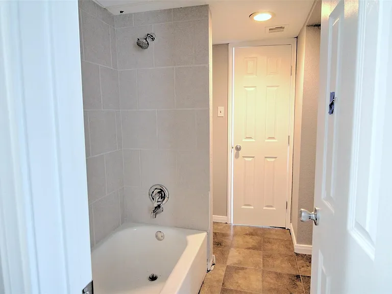 16120 Stuebner Airline Rd #601 — Photo 5