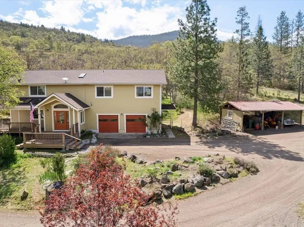 6126 Little Creek Rd, Yreka, CA 96097