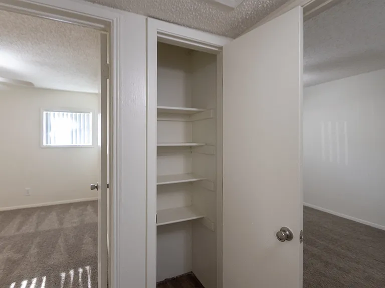 Princeton Court — Photo 38
