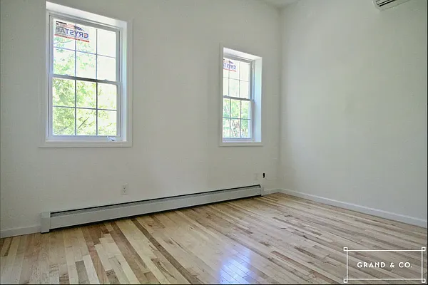 Rented by Grand & Co. | media 11