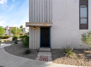 544 Oakbrook Ln, Las Vegas, NV 89169