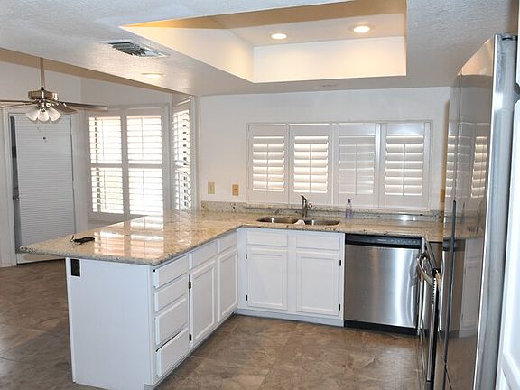 4th image of 14250 N Fountain Hills Blvd