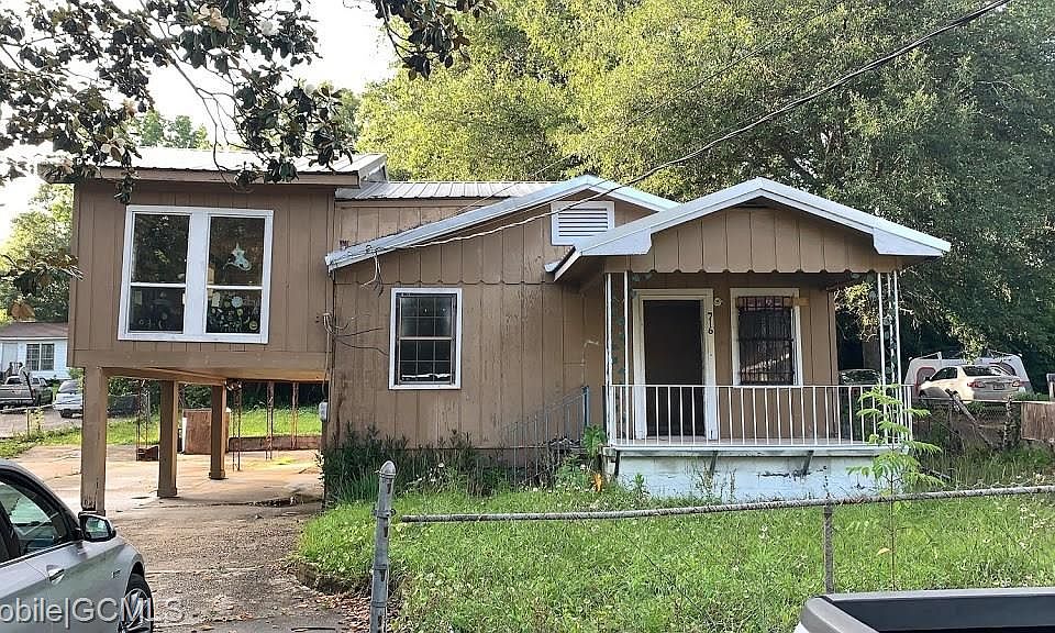 2nd image of 716 S Walter Cir