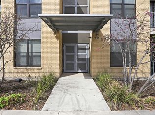 711 S Frio St #2104, San Antonio, TX 78207