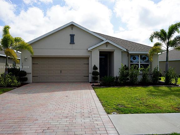 2nd image of 3183 Cozumel Ct