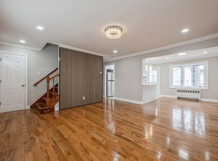 10 2nd Ave, New Hyde Park, NY 11040