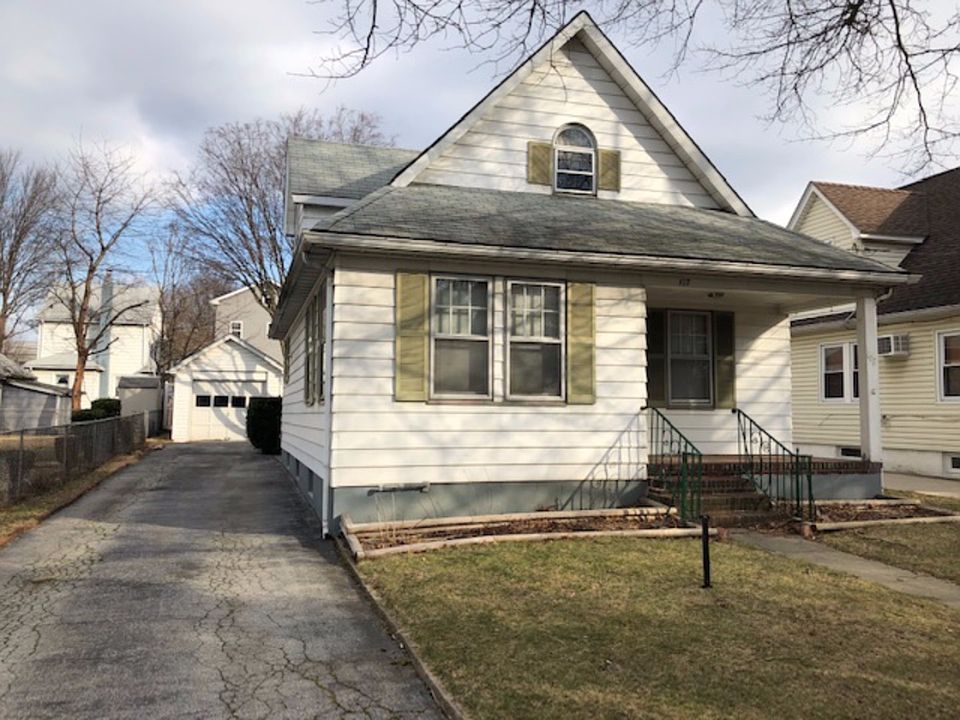 1st image of 107 Terrace Ave