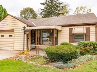 1306 Eastwood Ave, Mayfield Heights, OH 44124