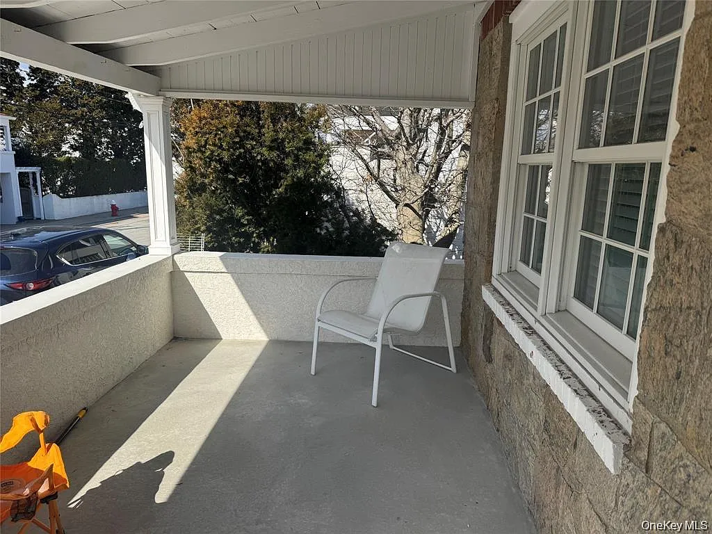 3 bed, 2.5 bath, 1116 sqft, $4,800 — Photo 2