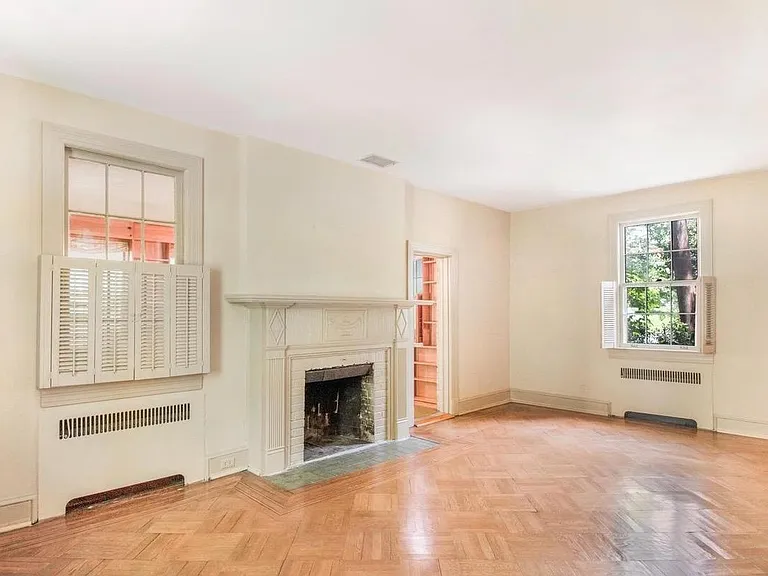 5540 30th St NW — Photo 3