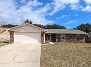 2734 Augustus Rd, Navarre, FL 32566