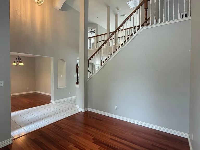 1609 Simsbury Dr — Photo 5