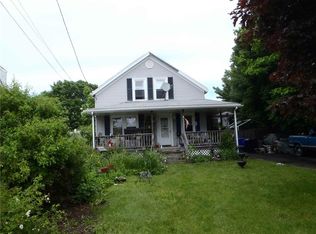 30 Eddington St, Pawtucket, RI 02861