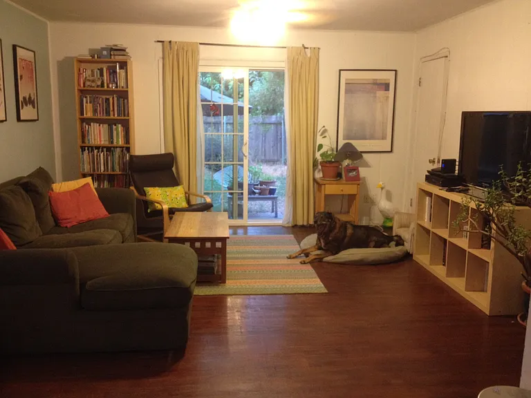 1514 Cypress Ln — Photo 3