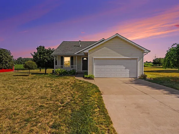 1045 Garfield St, Marne, MI 49435