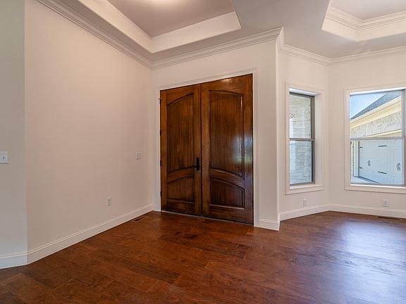5th image of 3032 Trophy Ln