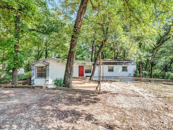 17033 Lakeside Dr, Flint, TX 75762