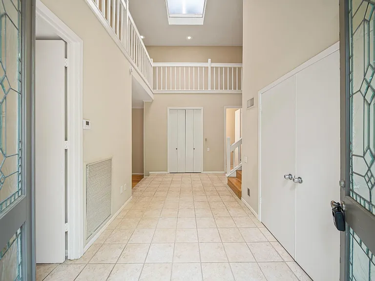 130 Sugarberry Cir — Photo 5