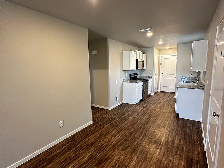 3505 Turner Ave — Photo 3