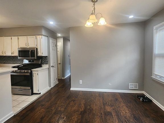 5th image of 155 Summit Ave Floor 1