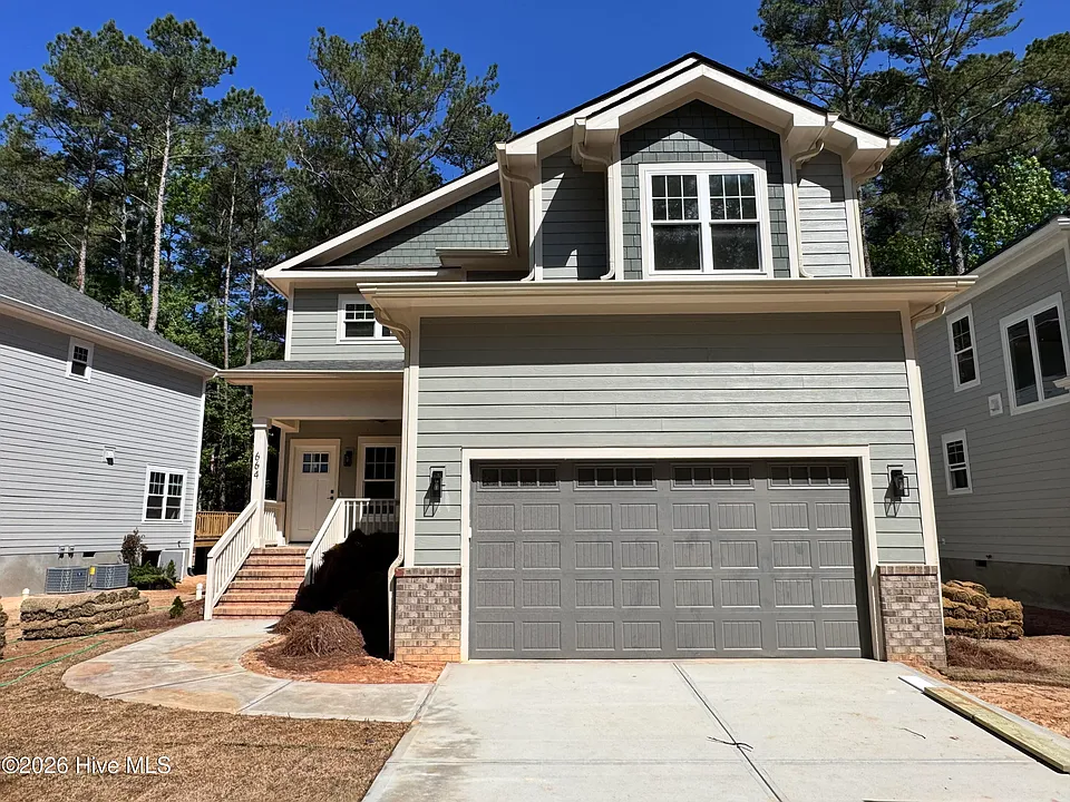 664 Wren Ln