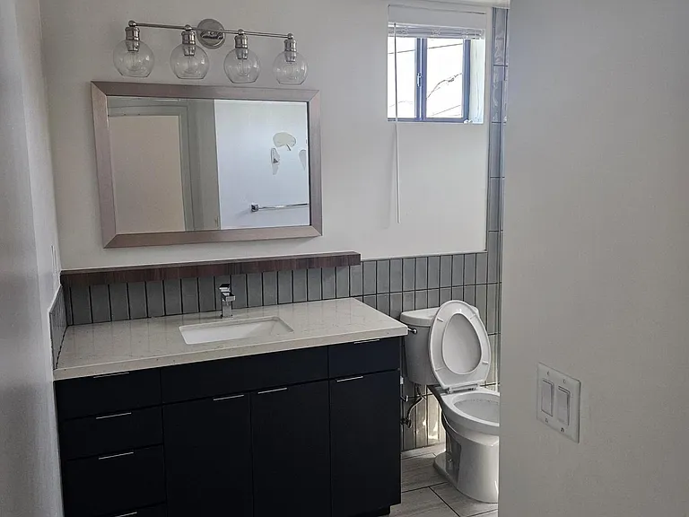 214 S Roosevelt St #L — Photo 19