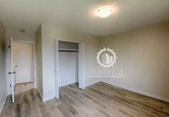 5th image of 4616 57th St
