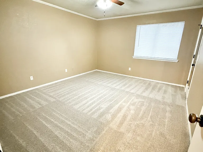 1334 Eastgate Dr #1 — Photo 15