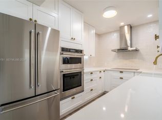 3675 N Country Club Dr APT 1906, Aventura, FL