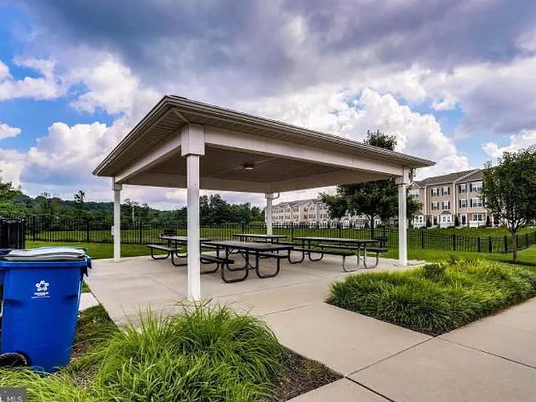 1900 Lennox Dr #46 — Photo 28