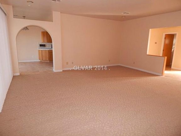 3rd image of 1841 Napoleon Dr