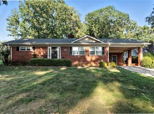 5809 Norton Cir, Flowery Branch, GA 30542