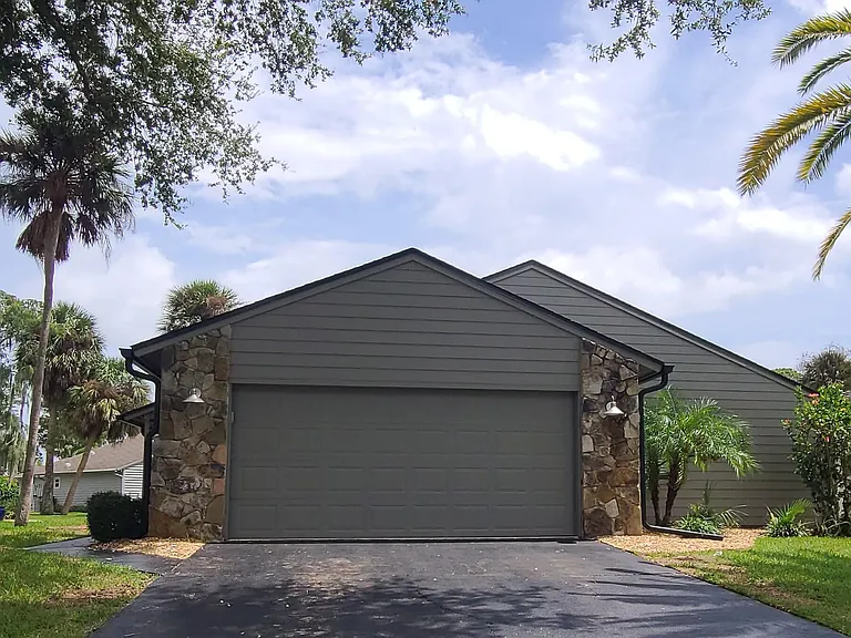 176 Gull Cir N — Photo 1