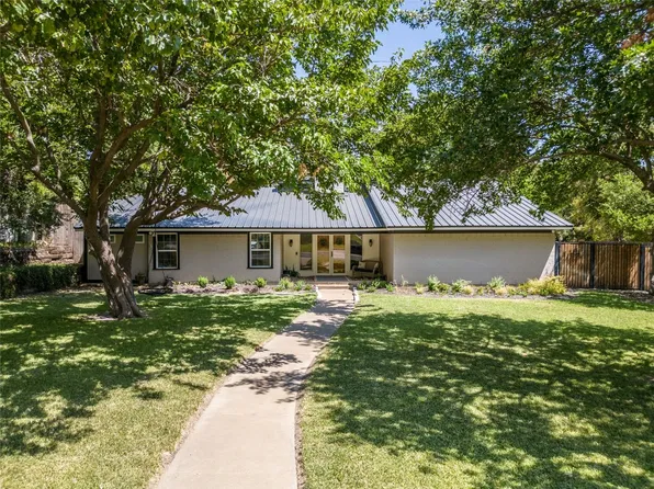 8716 Canyon Crest Rd, Fort Worth, TX 76179