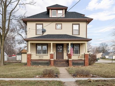 225 E Wells St, Geneseo, IL, 61254