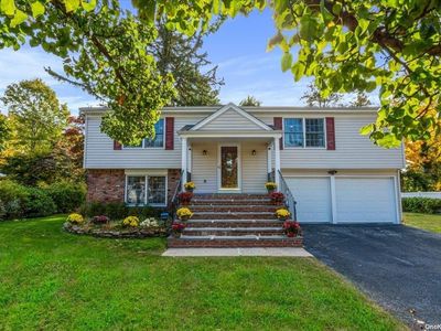 98 Pershing Avenue, Locust Valley, NY, 11560