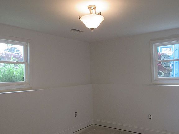 5th image of 36727 N Mary Dr