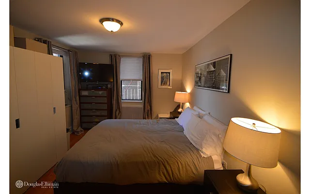 Rented by Douglas Elliman | media 11