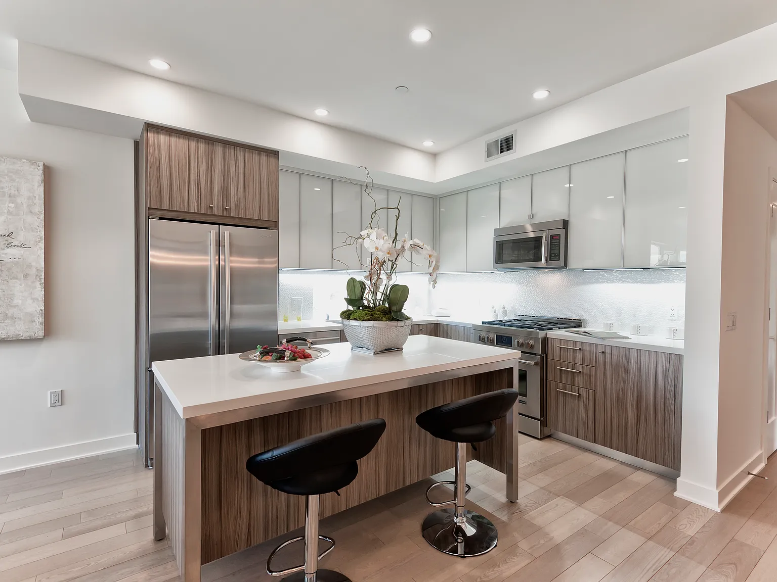 1810 Selby Ave — Photo 3