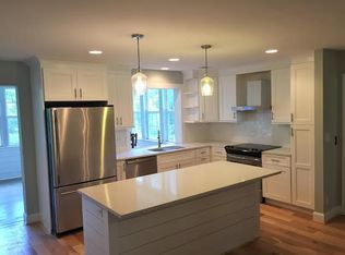 1312 Mossy Rd, Mount Pleasant, SC 29464