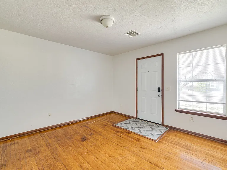 1133 Stubbeman Ave — Photo 12