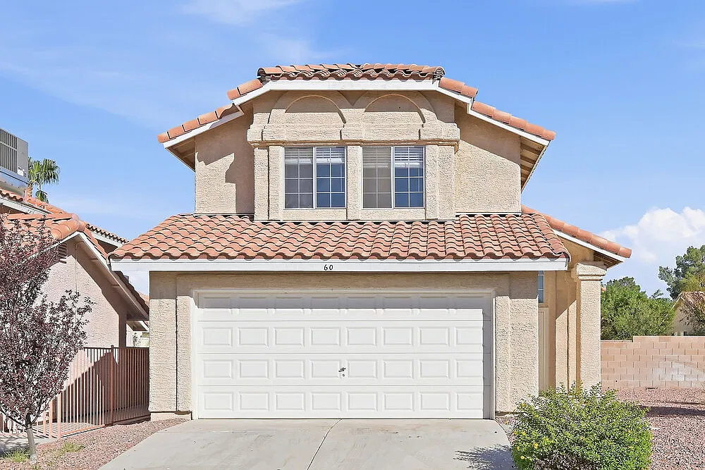 3 bed, 2.5 bath, 1961 sqft, $2,455 — Photo 1